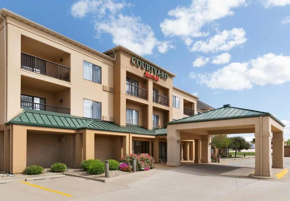 Hotel Courtyard By Marriott Bloomington Normal Esterno foto