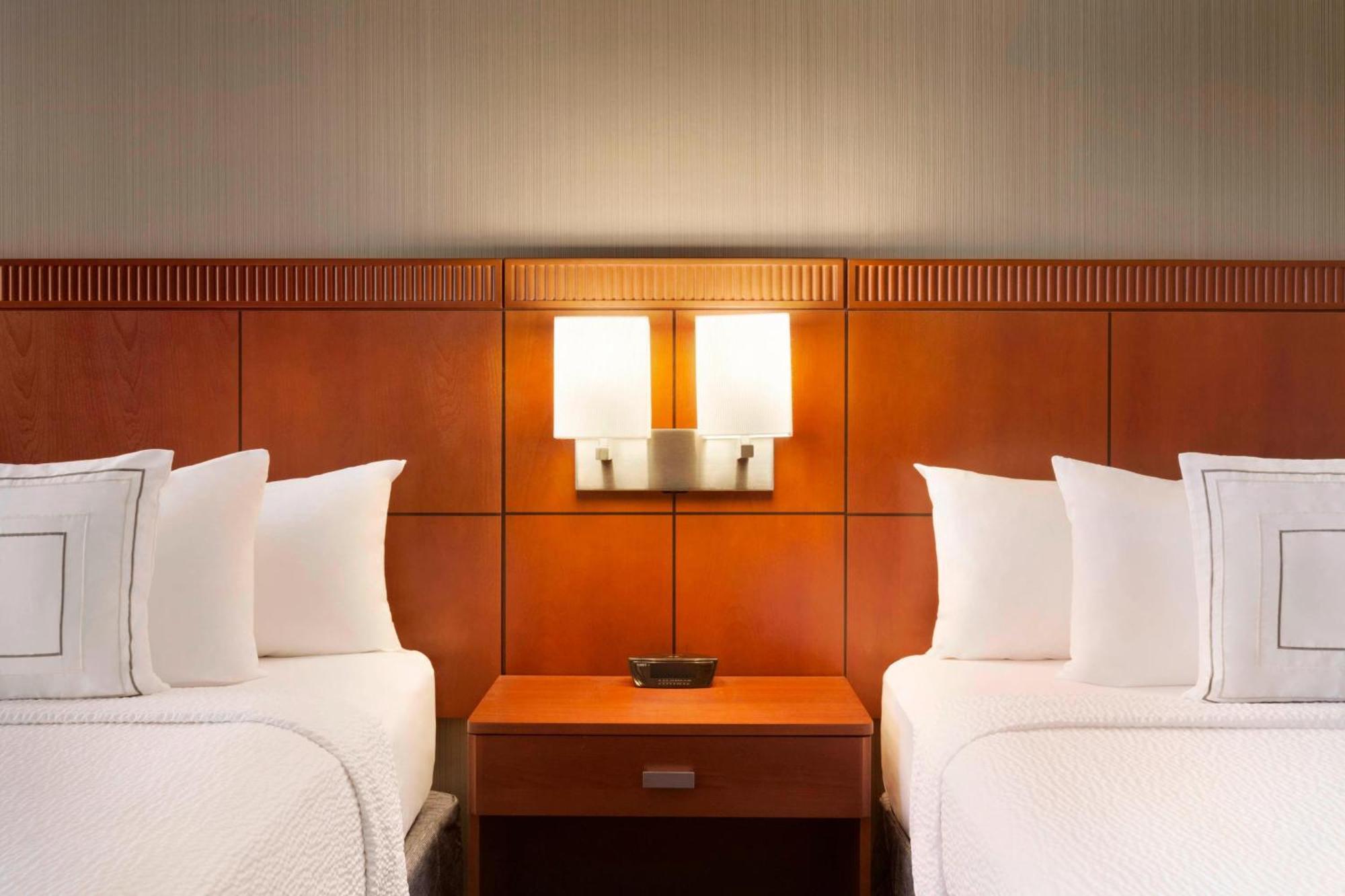 Hotel Courtyard By Marriott Bloomington Normal Esterno foto
